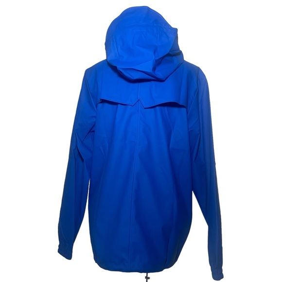 Storm Breaker UNISEX Waterproof Jacket in Waves - Picture 8 of 16